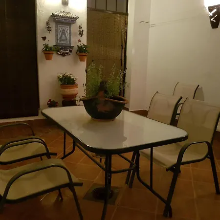 Homestay Casa Tres Aires *